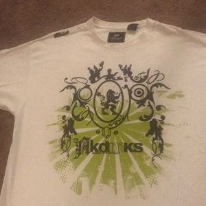 Size XL Akademiks T-shirt